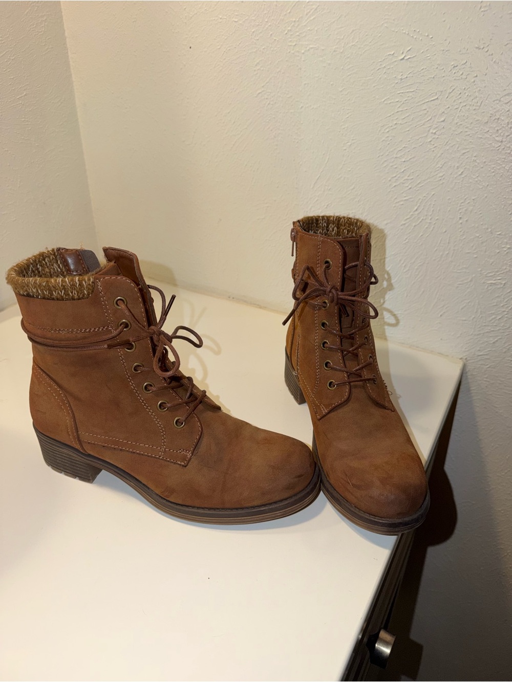 Women's Brown Lace-Up Ankle Boots with Faux Fur Collar